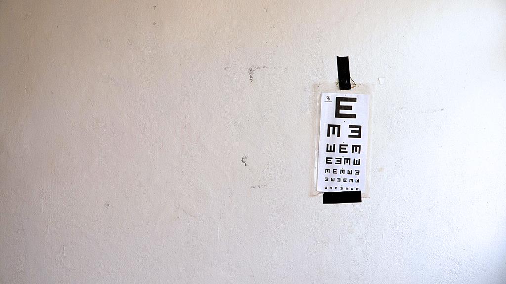 tumbling e eye chart